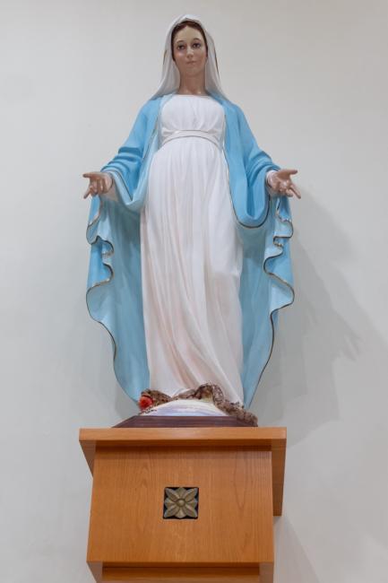 St L Altar 6 Virgin Mary 2